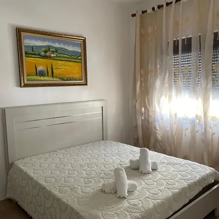 Cozy Center Апартаменты *